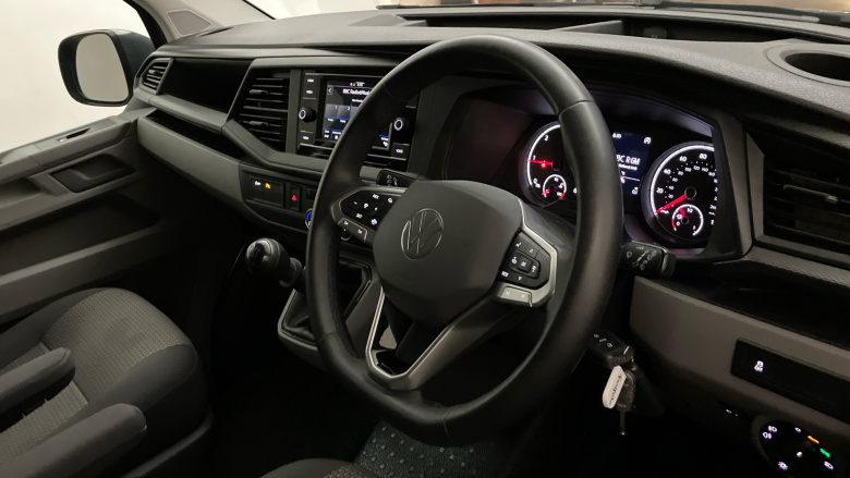 Volkswagen Transporter T30 Swb Diesel 2.0 TDI 150 Highline Kombi Van